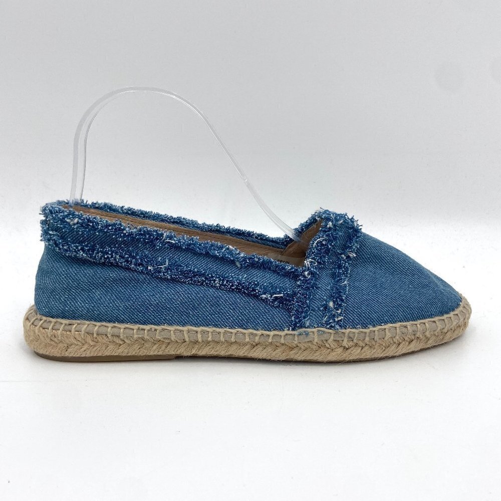 SAKS FIFTH AVENUE Women's Blue Denim Fringe Slip On Espadrille Shoes Size 7